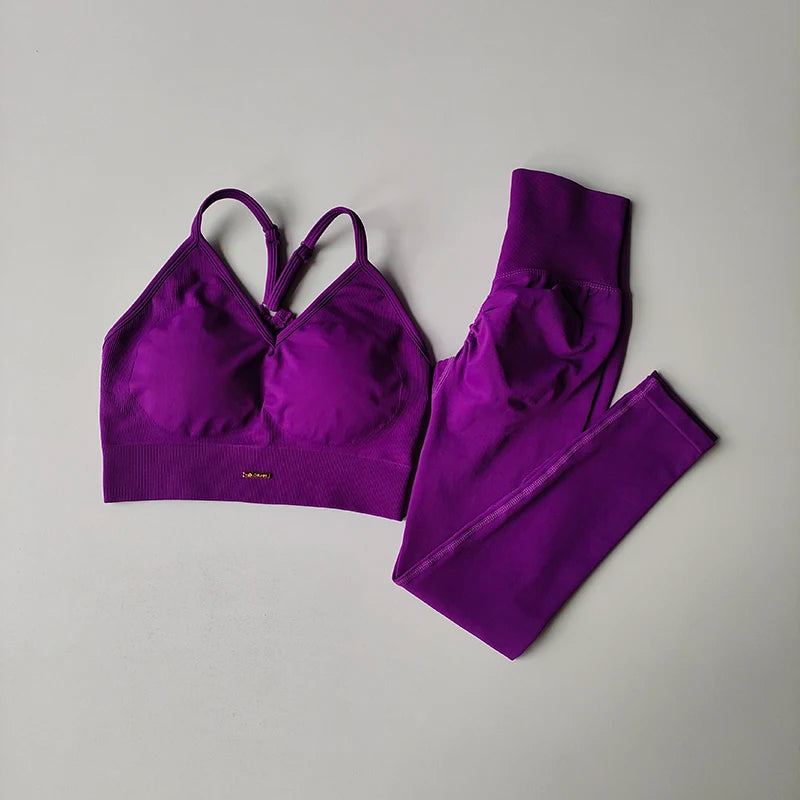 2-Piece Activewear Set – V-Neck Bra & Leggings