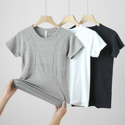 Short-Sleeve Fitness Top – Breathable & Versatile Sportswear