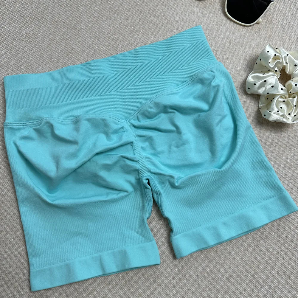 Butt-Lifting Seamless Gym Shorts – Flexible & Sculpting