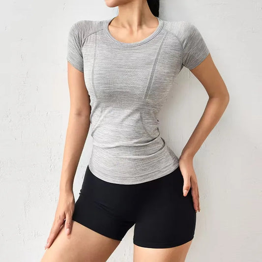 Short-Sleeve Fitness Top – Breathable & Versatile Sportswear