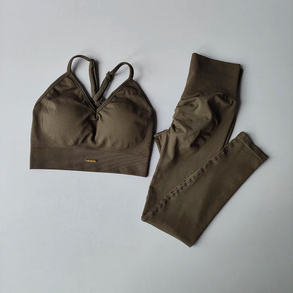 2-Piece Activewear Set – V-Neck Bra & Leggings