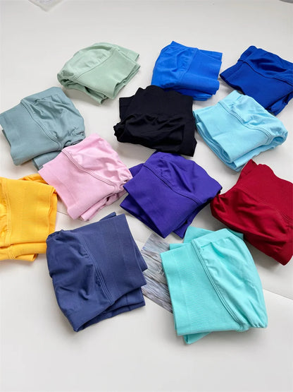 Butt-Lifting Seamless Gym Shorts – Flexible & Sculpting